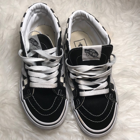 Vans - Picture 3 of 3